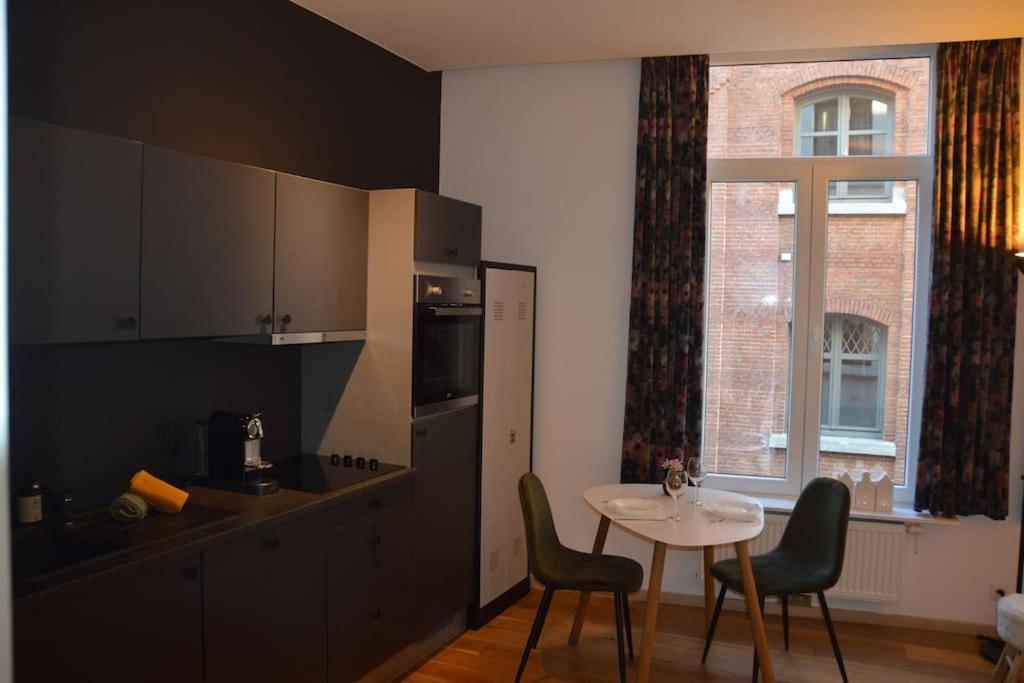 Hippe Studio In Historisch Gebouw In Oude Centrum Antwerpen Eksteriør bilde
